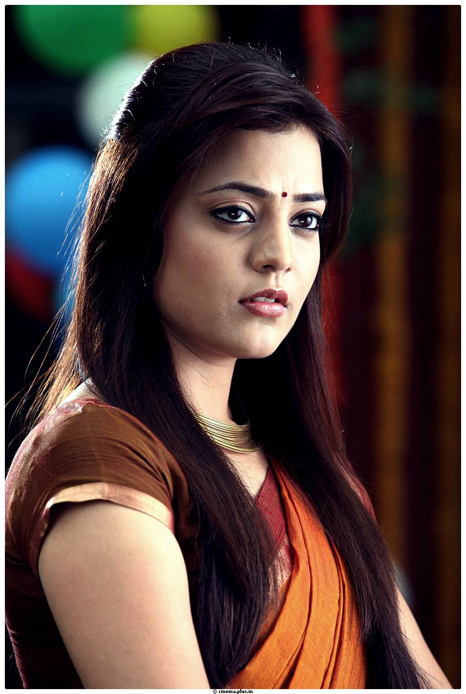 Nisha Agarwal Hot Saree Stills in Saradaga Ammayilatho Movie | Picture 513207