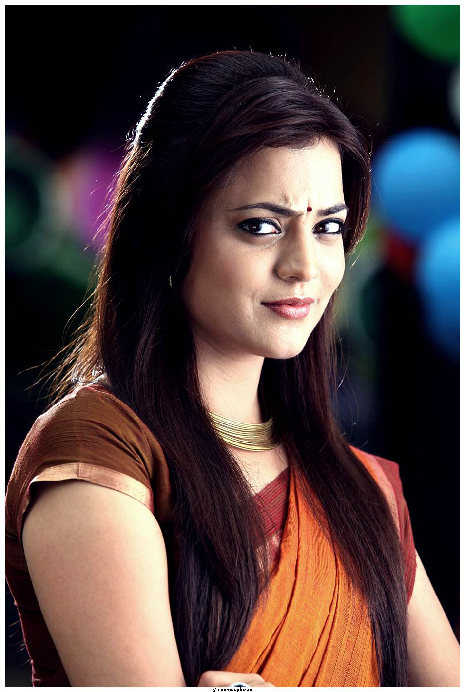 Nisha Agarwal Hot Saree Stills in Saradaga Ammayilatho Movie | Picture 513214