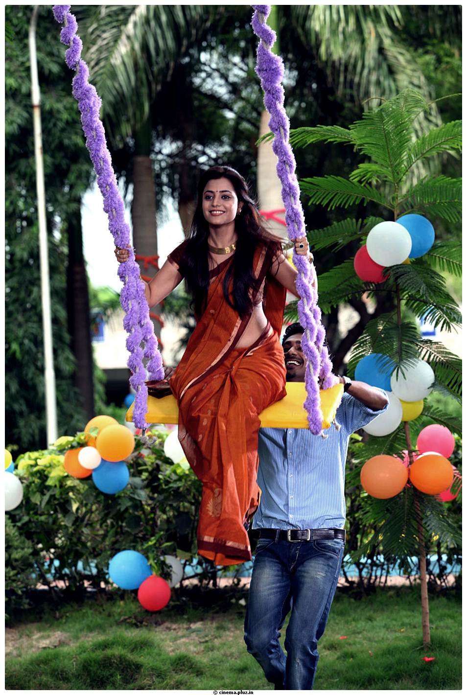 Nisha Agarwal Hot Saree Stills in Saradaga Ammayilatho Movie | Picture 513222