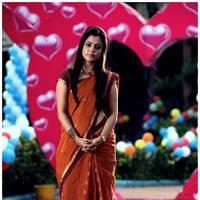 Nisha Agarwal Hot Saree Stills in Saradaga Ammayilatho Movie | Picture 513195