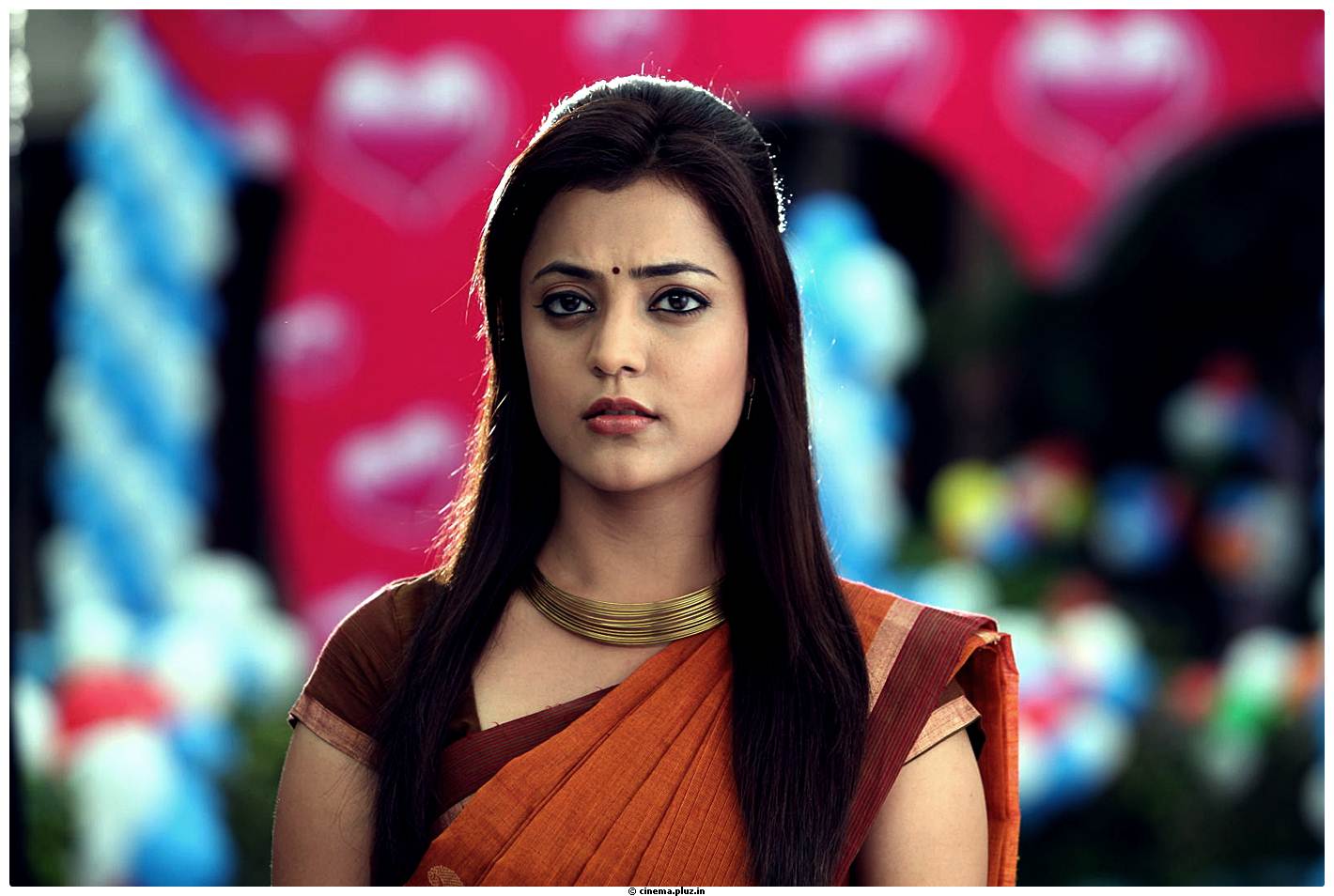 Nisha Agarwal Hot Saree Stills in Saradaga Ammayilatho Movie | Picture 513252