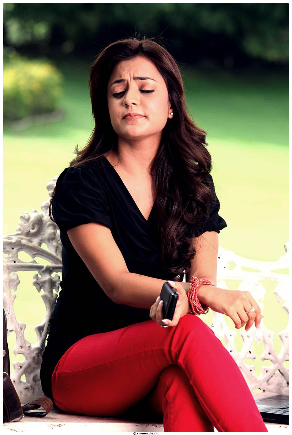 Nisha Agarwal Hot Saree Stills in Saradaga Ammayilatho Movie | Picture 513262