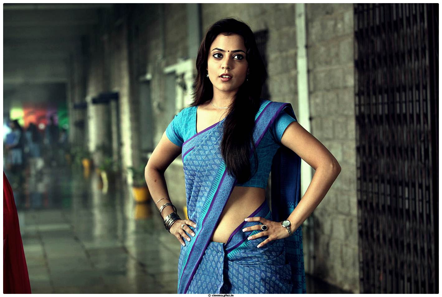 Nisha Agarwal Hot Saree Stills in Saradaga Ammayilatho Movie | Picture 513276