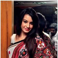 Deeksha Panth launches Pochampally Cotton Mela 2013 Photos | Picture 514643