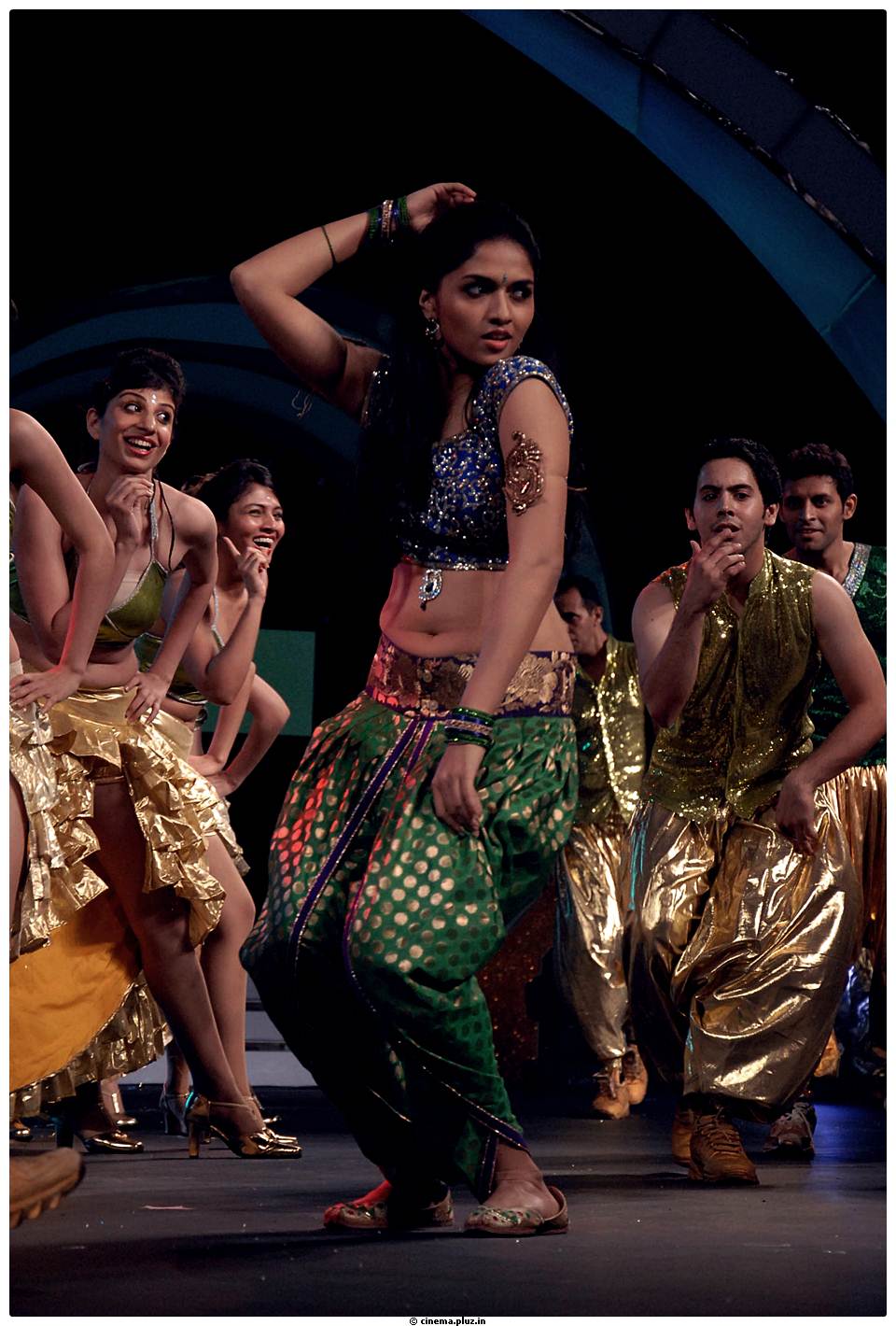 Sunaina - 60th Idea Filmfare Awards 2012 Performance & Awards Pictures | Picture 517513