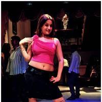 Sonia Agarwal - Amma Nanna Oorelithe Movie Item Song On Location Stills | Picture 520510
