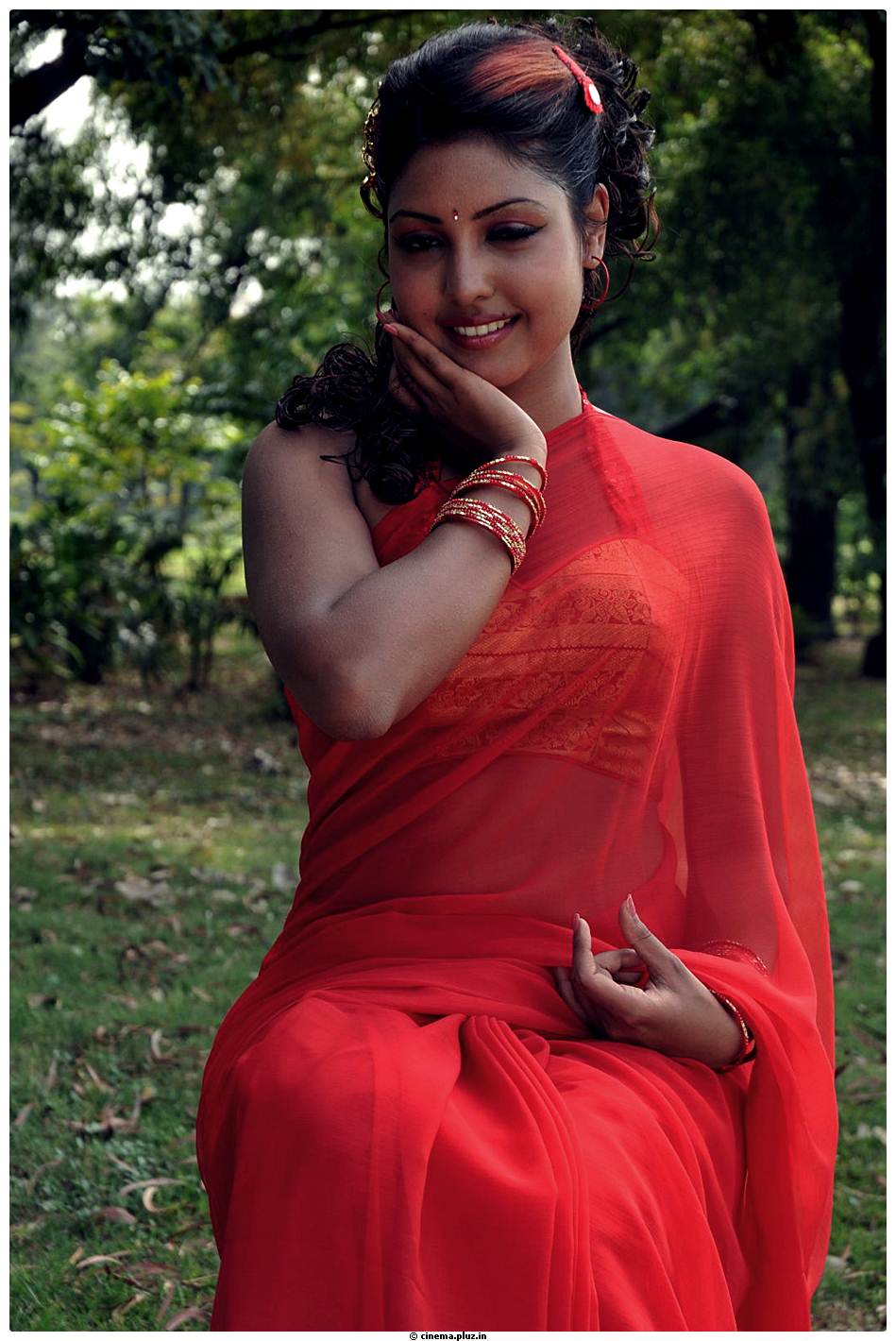 Komal Jha Latest Hot Saree Photos | Picture 522848
