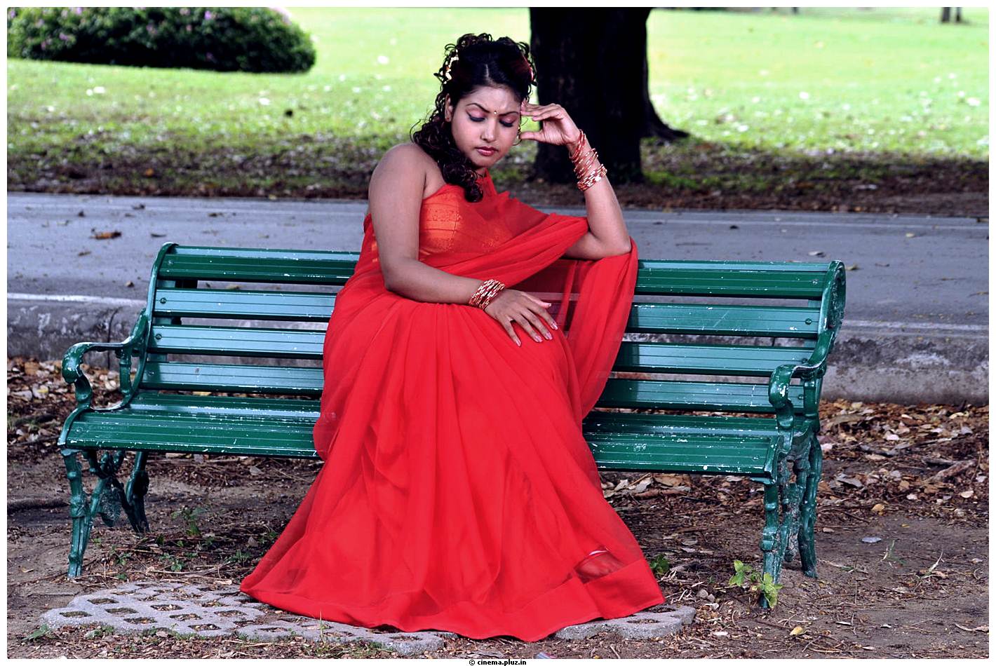 Komal Jha Latest Hot Saree Photos | Picture 522853