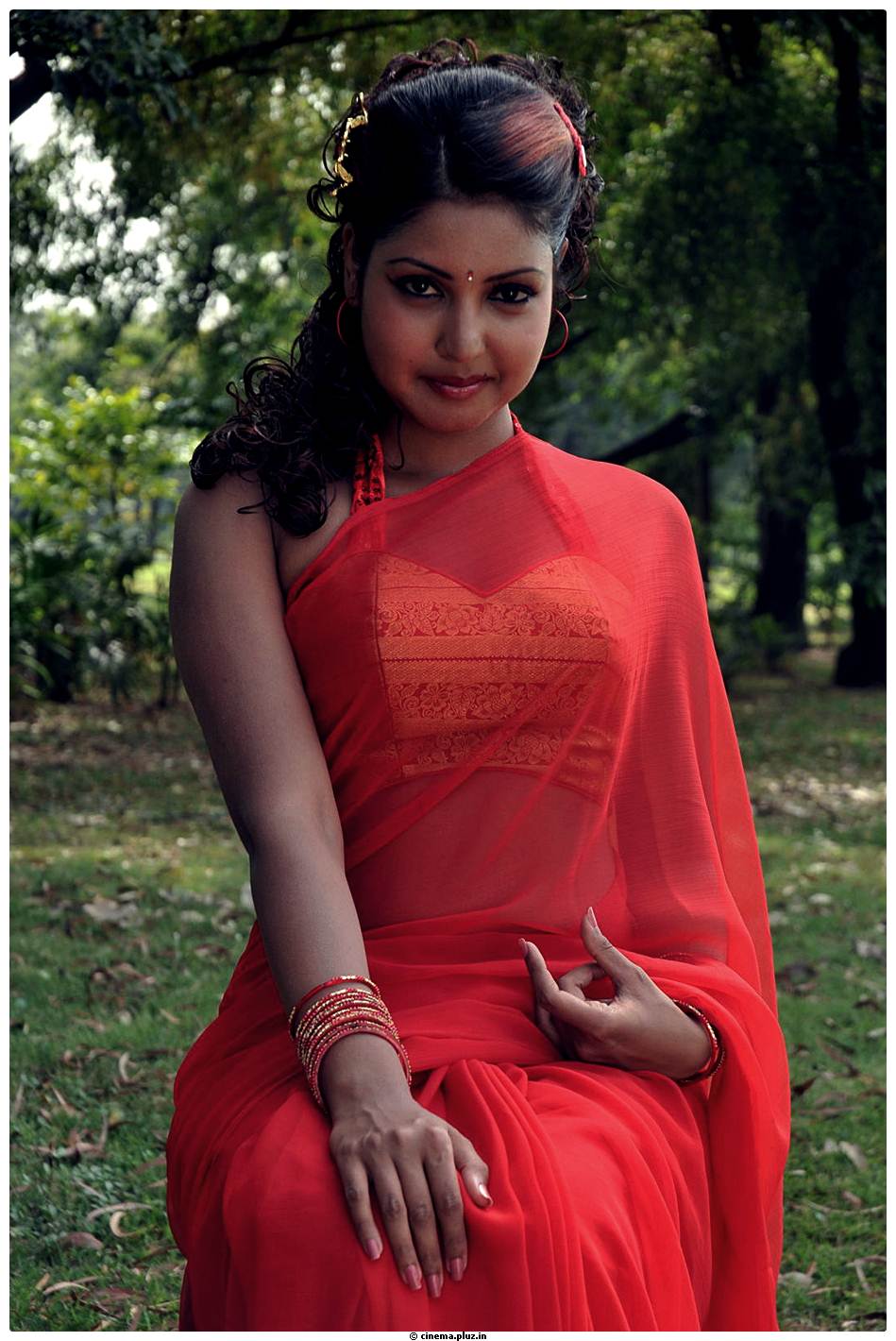 Komal Jha Latest Hot Saree Photos | Picture 522866