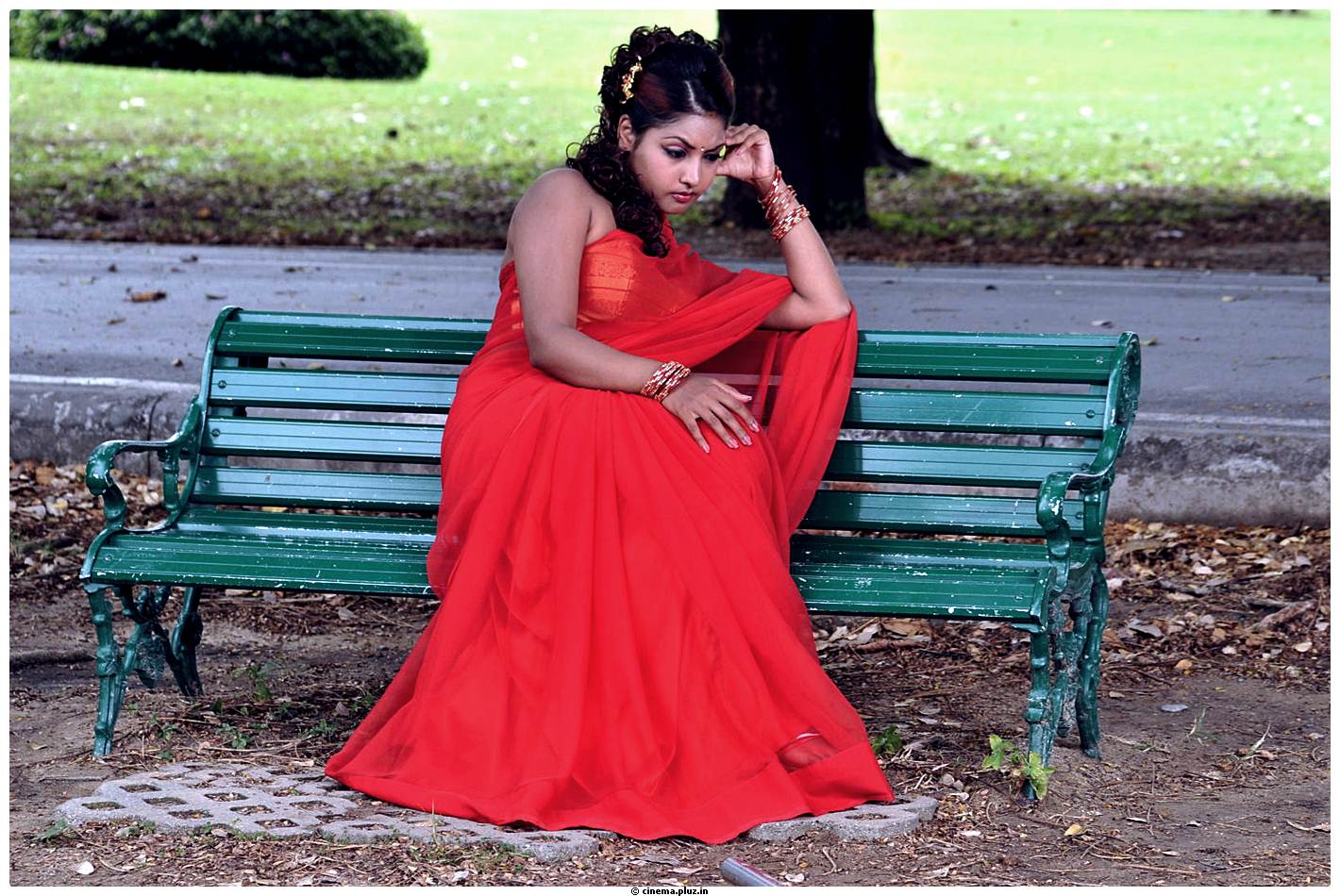 Komal Jha Latest Hot Saree Photos | Picture 522877