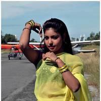 Komal Jha Latest Hot Saree Photos | Picture 522667