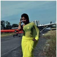Komal Jha Latest Hot Saree Photos | Picture 522704