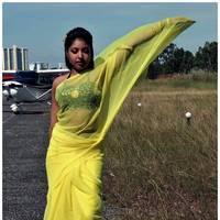 Komal Jha Latest Hot Saree Photos | Picture 522714
