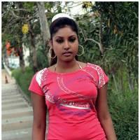 Komal Jha Latest Hot Saree Photos | Picture 522885