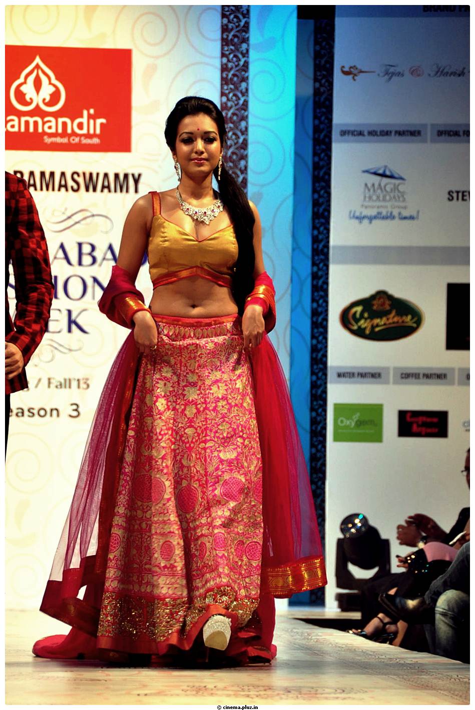 Catherine Tresa Ramp Walk At Hyderabad Fashion Week Photos | Picture 523099