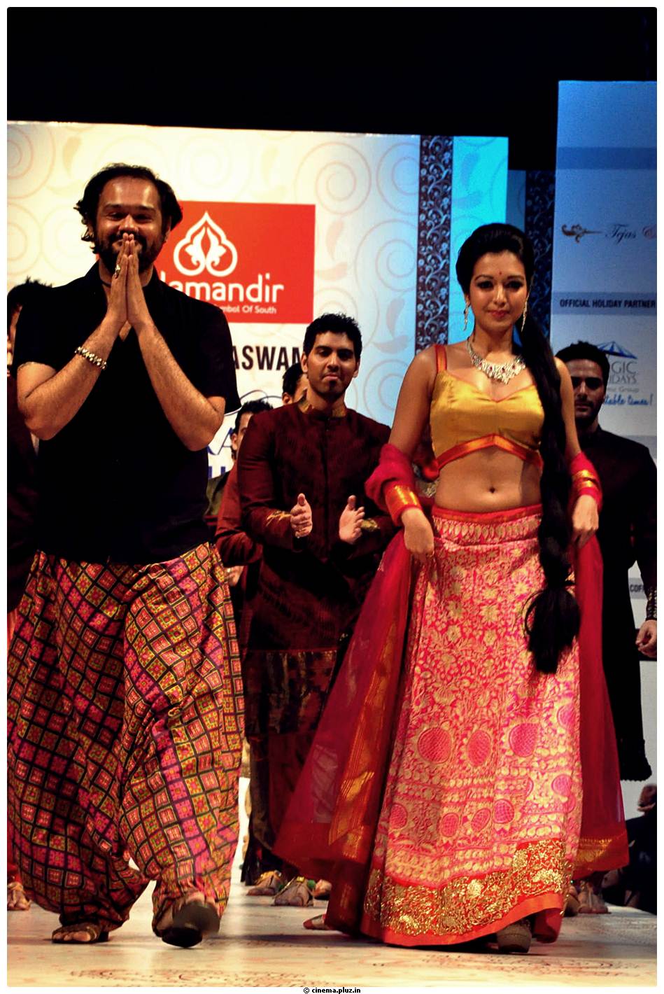 Catherine Tresa Ramp Walk At Hyderabad Fashion Week Photos | Picture 523103