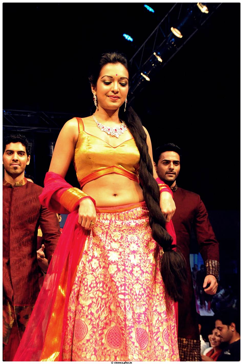 Catherine Tresa Ramp Walk At Hyderabad Fashion Week Photos | Picture 523108