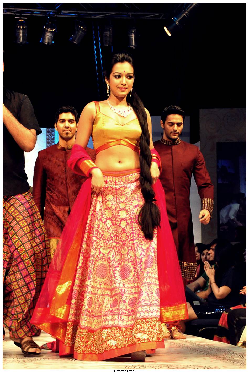 Catherine Tresa - Hyderabad Fashion Week Season 3 Photos | Picture 523341