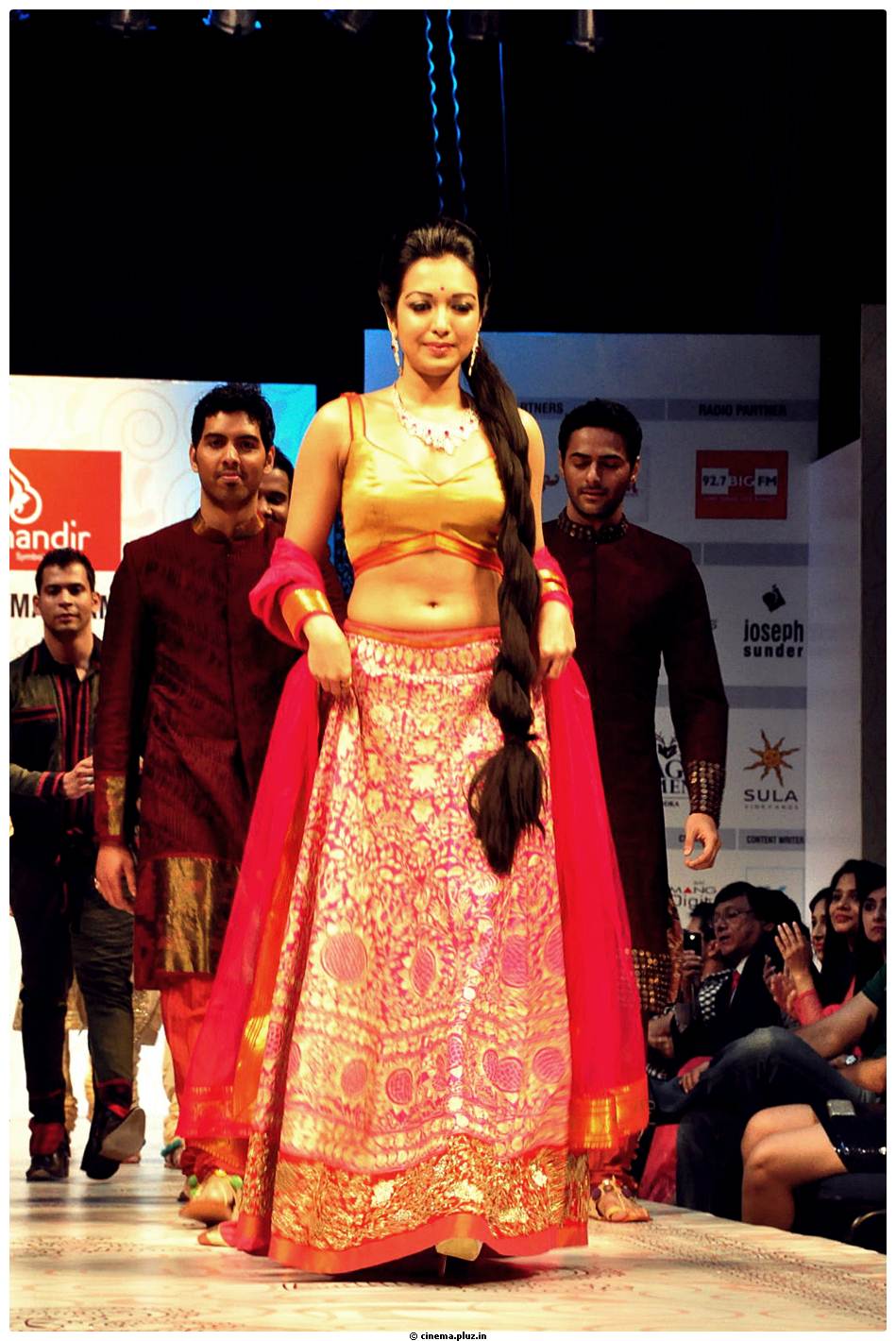 Catherine Tresa - Hyderabad Fashion Week Season 3 Photos | Picture 523345