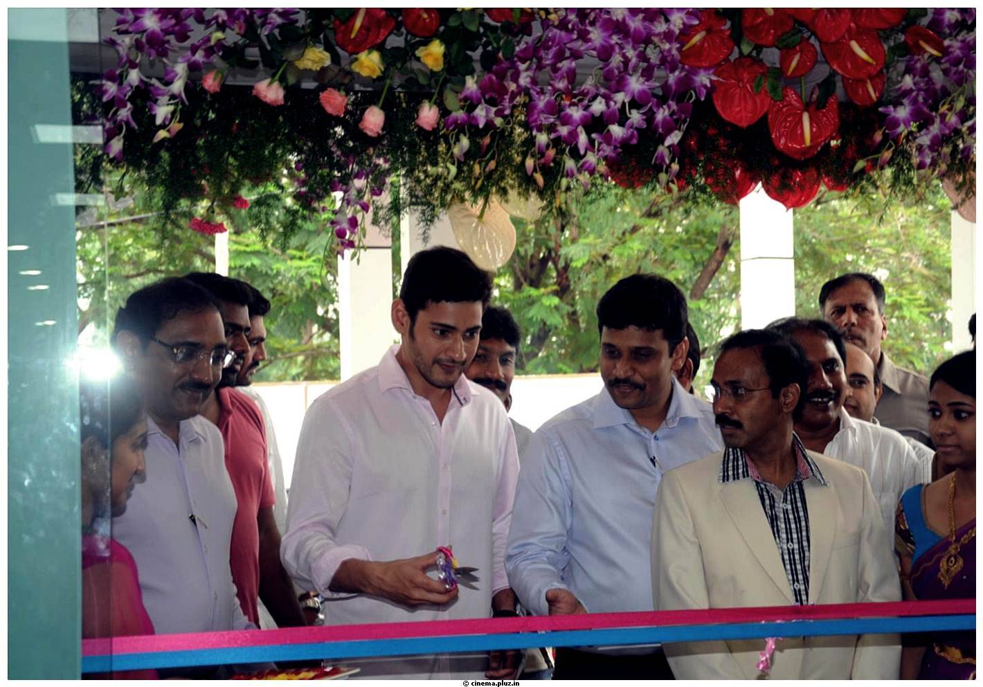 Mahesh Babu Launches Rainbow Hospital in Vijayawada Pictures | Picture 474478
