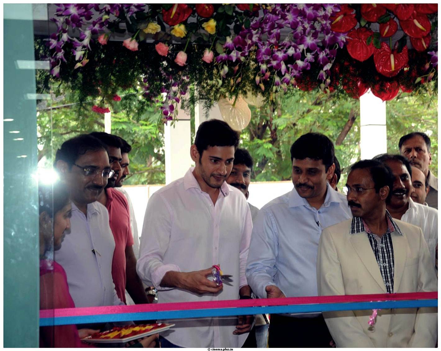 Mahesh Babu Launches Rainbow Hospital in Vijayawada Pictures | Picture 474490