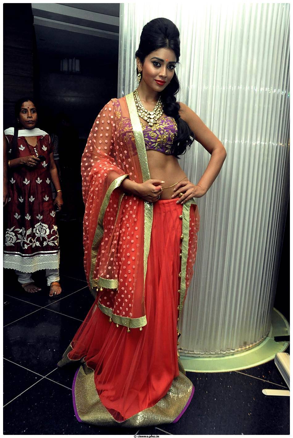 Shriya Saran - Passionate Foundation Fashion Show Photos | Picture 476556