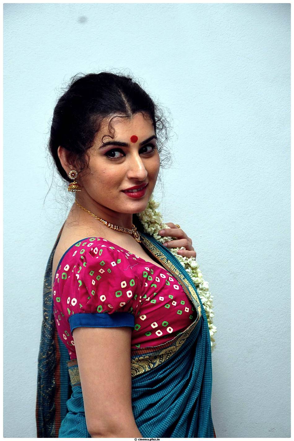 Archana Cute Saree Images at Maha Bhaktha Siriyala Movie Audio Release | Picture 480917