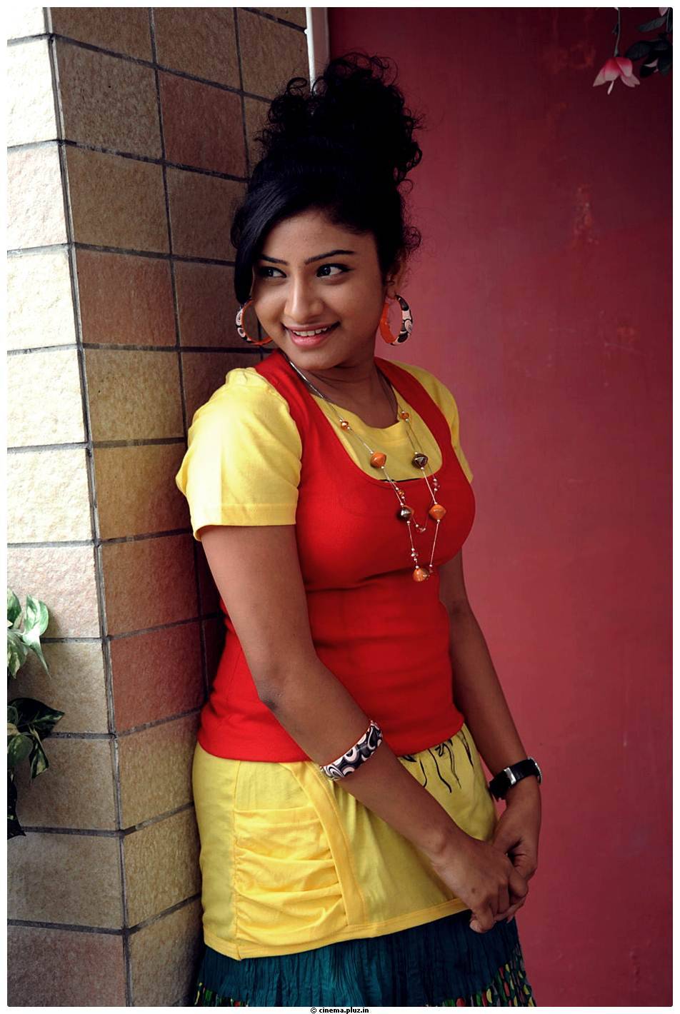 Actress Vishnu Priya Latest Images | Picture 483527