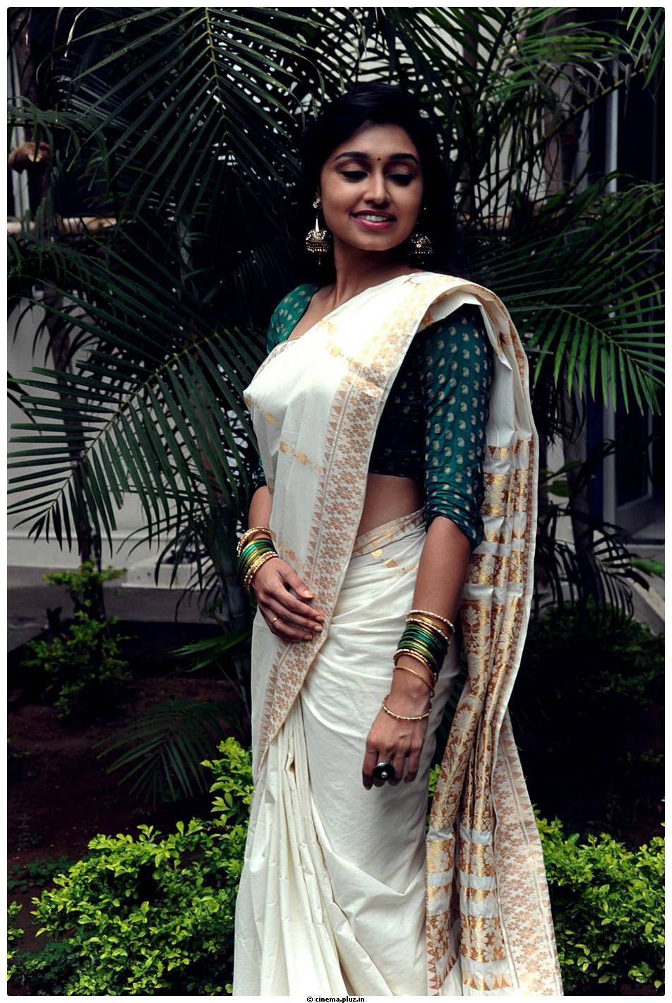 Actress Suji Latest Saree Photos at Ela Cheppanu Movie Audio Release | Picture 490479