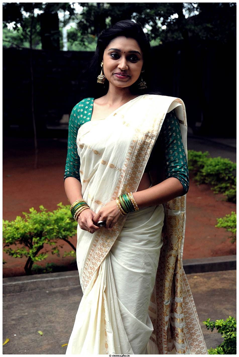 Actress Suji Latest Saree Photos at Ela Cheppanu Movie Audio Release | Picture 490487