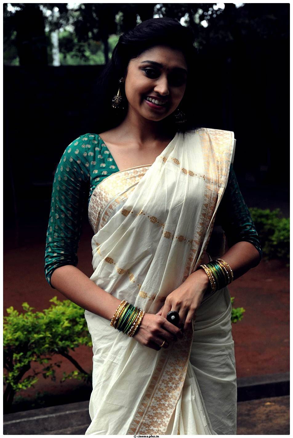 Actress Suji Latest Saree Photos at Ela Cheppanu Movie Audio Release | Picture 490496