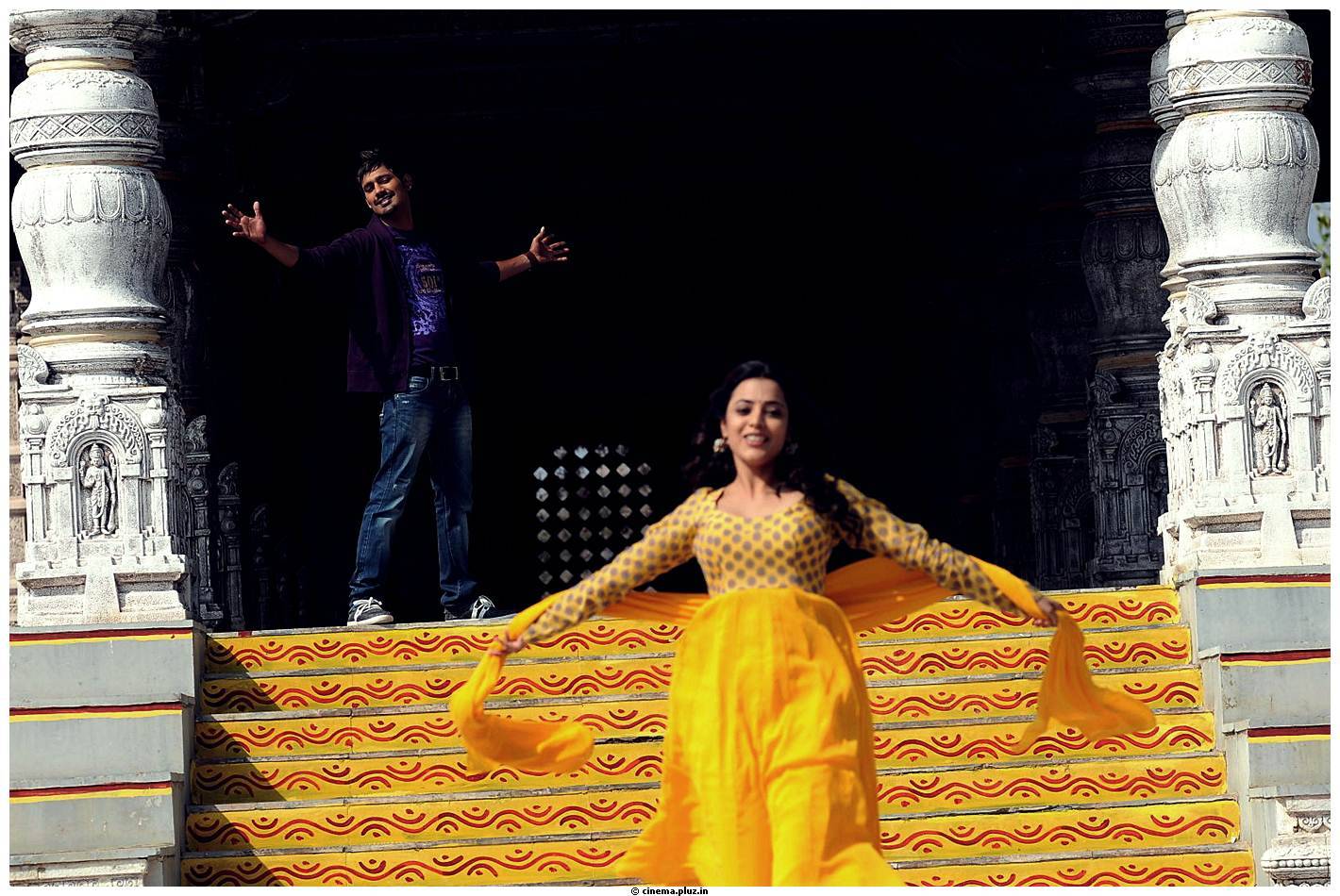 Nisha Agarwal Latest Stills in Saradaga Ammaitho Movie | Picture 493557