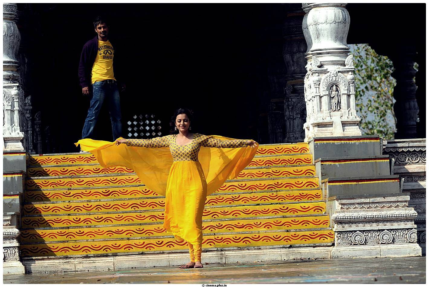 Nisha Agarwal Latest Stills in Saradaga Ammaitho Movie | Picture 493567
