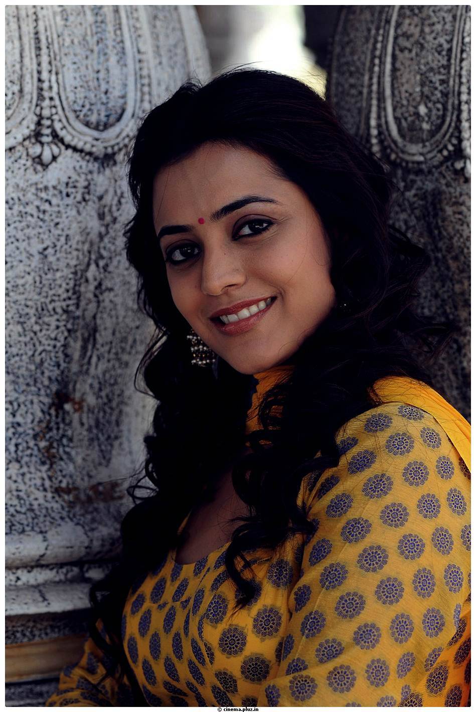 Nisha Agarwal Latest Stills in Saradaga Ammaitho Movie | Picture 493779