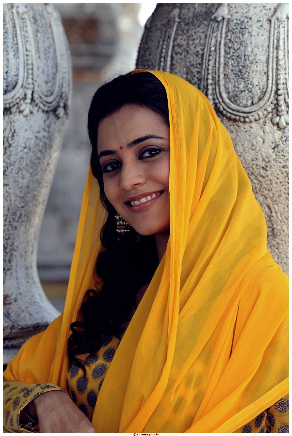 Nisha Agarwal Latest Stills in Saradaga Ammaitho Movie | Picture 493792