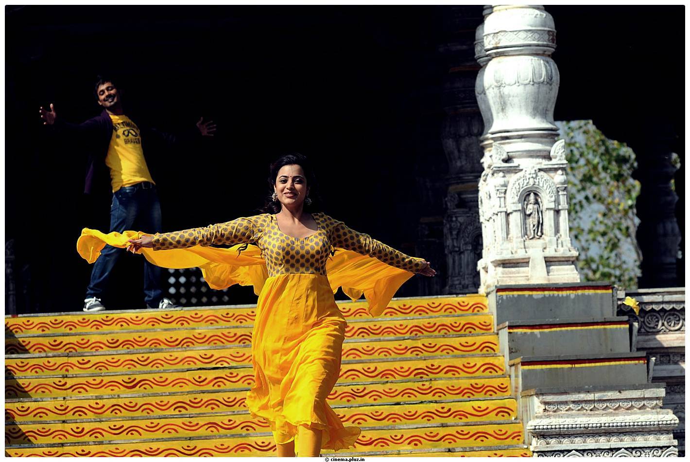 Nisha Agarwal Latest Stills in Saradaga Ammaitho Movie | Picture 493826