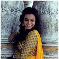 Nisha Agarwal Latest Stills in Saradaga Ammaitho Movie | Picture 493777