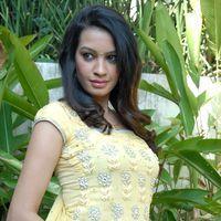 Deeksha Panth At Thondi Movie Opening Pictures | Picture 396788