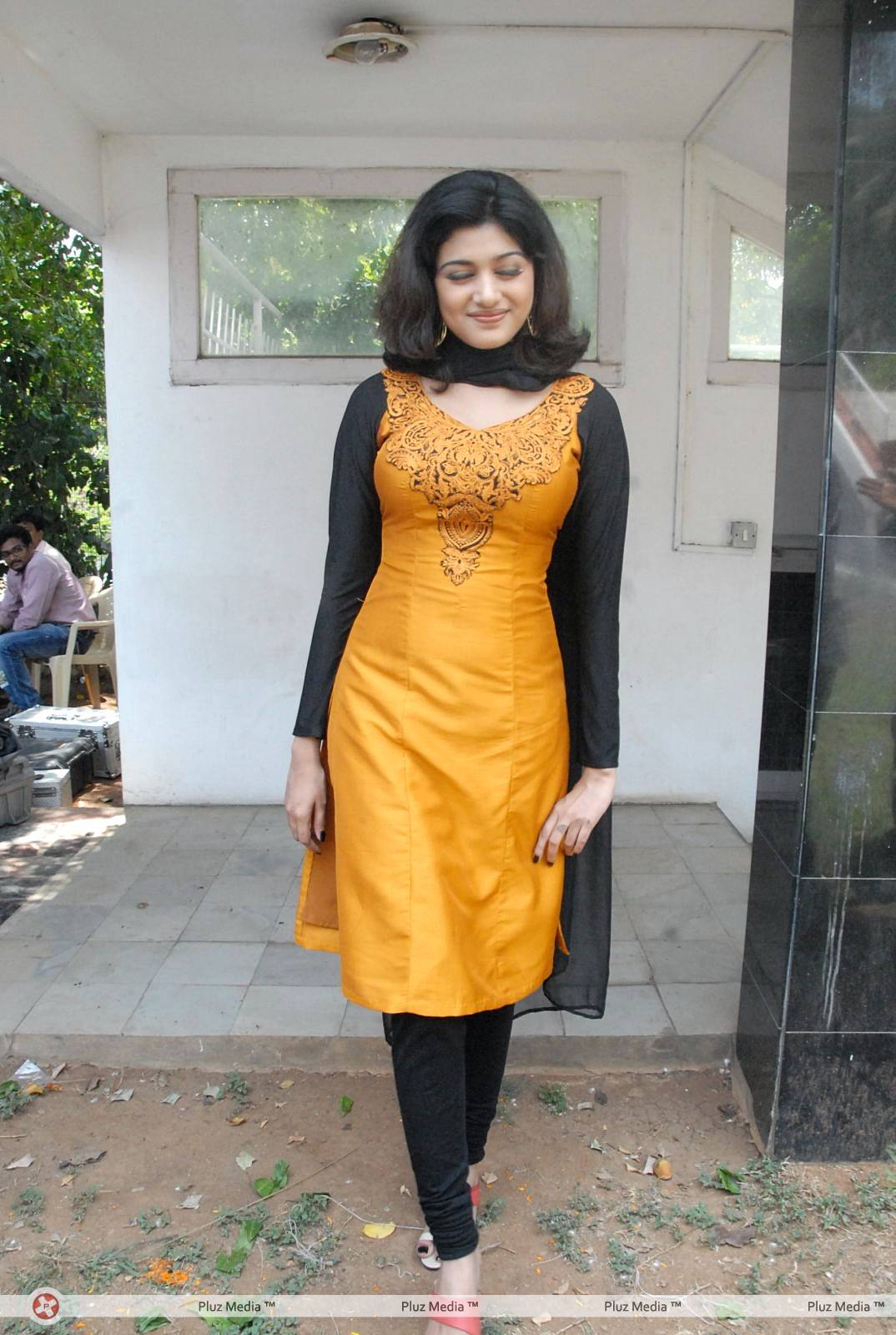 Oviya Helen at H Productions New Movie Launch Photos | Picture 452308