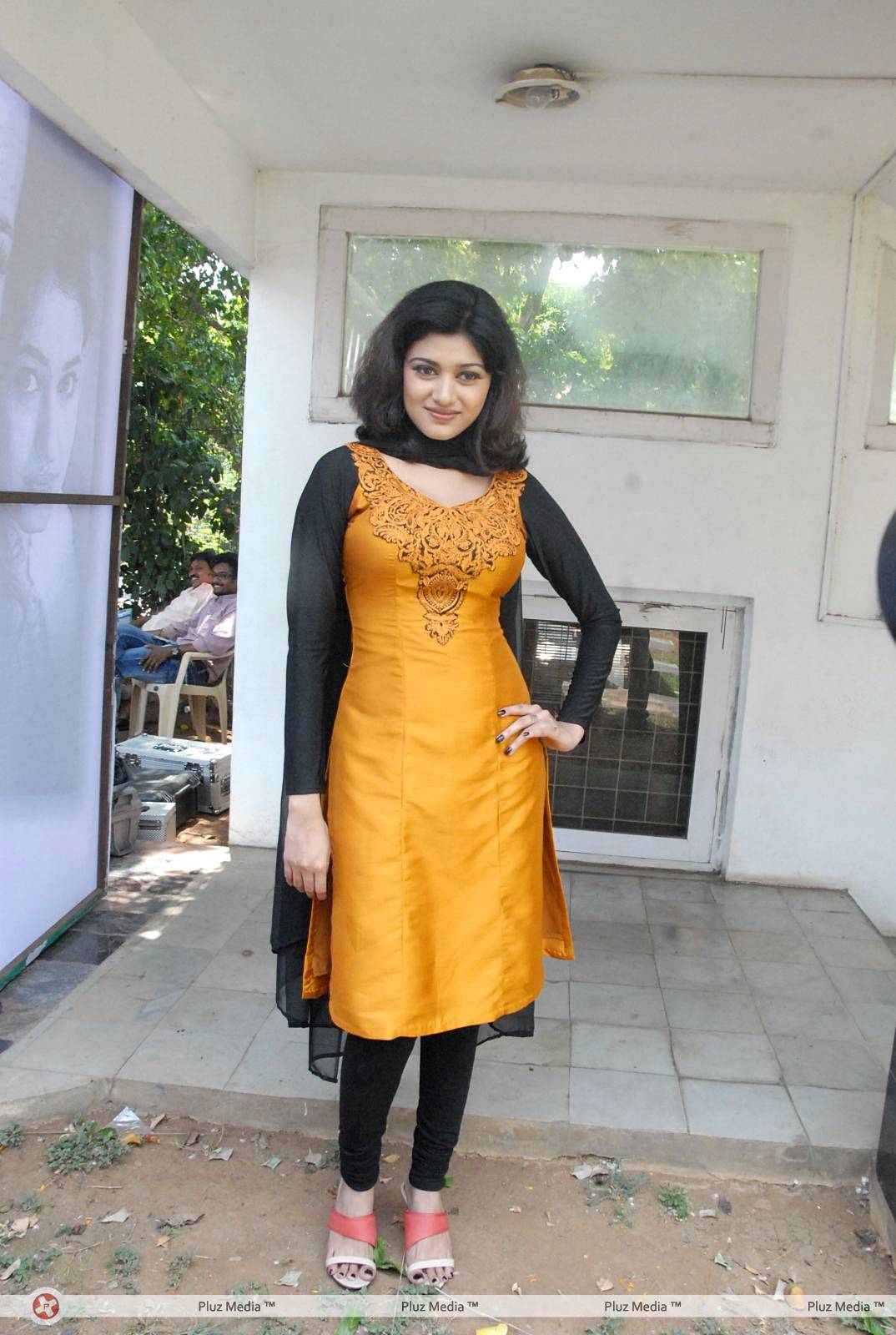 Oviya Helen at H Productions New Movie Launch Photos | Picture 452347