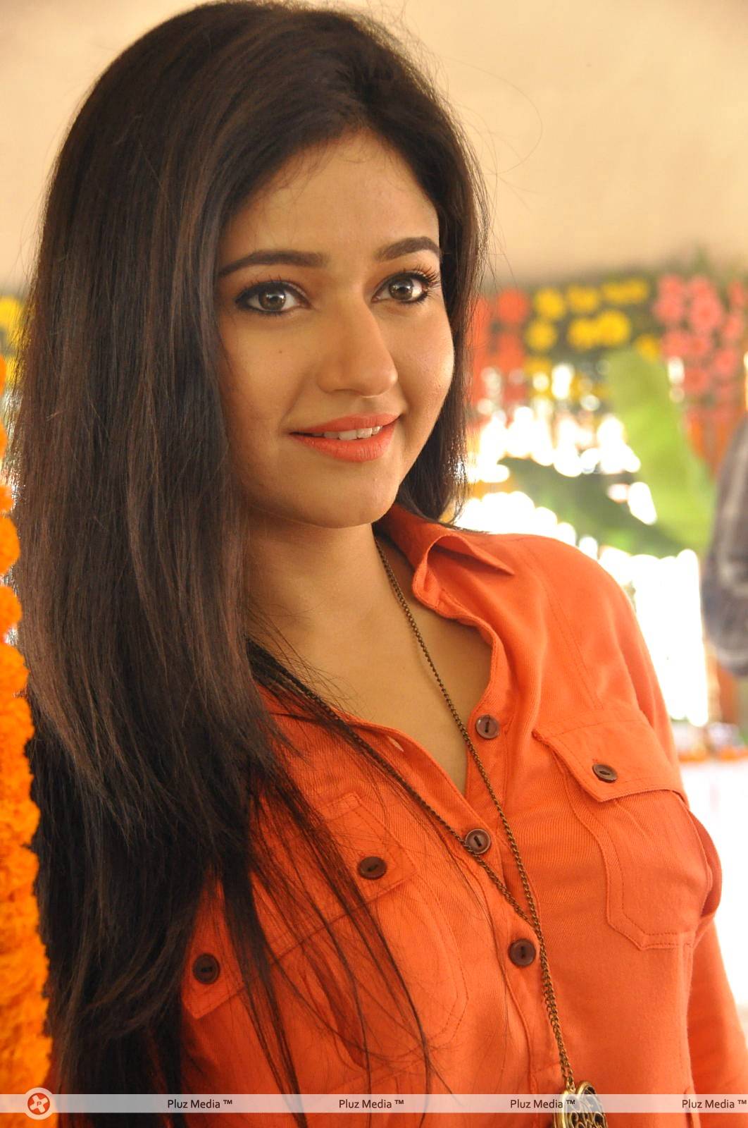 Poonam Bajwa at H Productions New Movie Launch Photos | Picture 452456