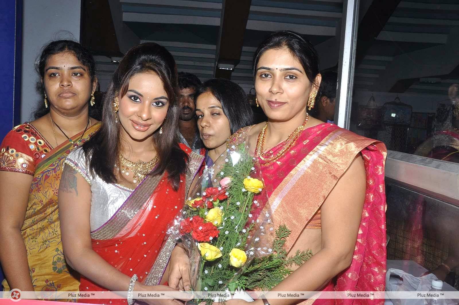 Srilekha Reddy Launches Parinaya Exhibition Photos | Picture 453031