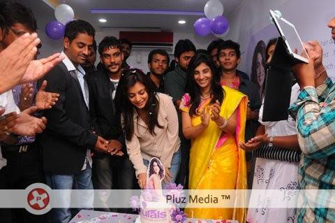 Nisha Agarwal Launch Naturals New Branch 225th in Vizag at MVP Colony Pictures | Picture 454536