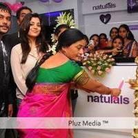 Nisha Agarwal Launch Naturals New Branch 225th in Vizag at MVP Colony Pictures | Picture 454524