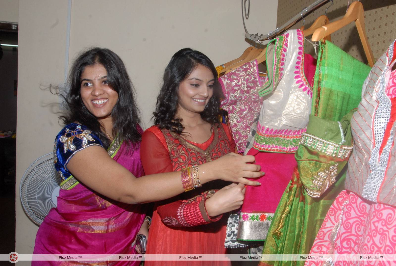 Nikitha Narayan Celebrates Mother's Day at Srihitha Designer Lounge Photos | Picture 456963