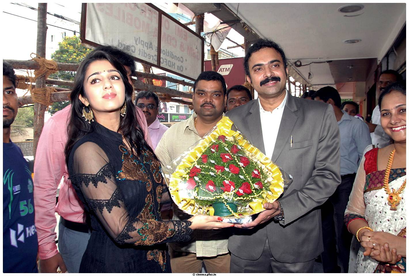 Charmi Launches Sreeroop Cosmetology Clinic Pictures | Picture 459327