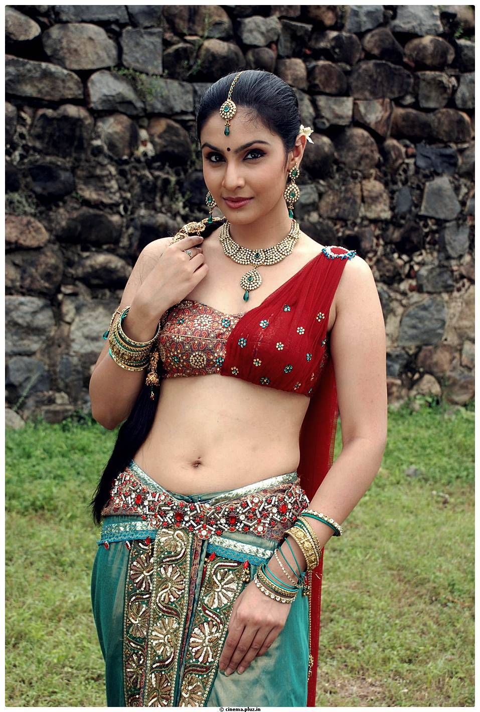 Divya Parameshwar Hot Images in Rajakota Rahasyam Movie | Picture 459393