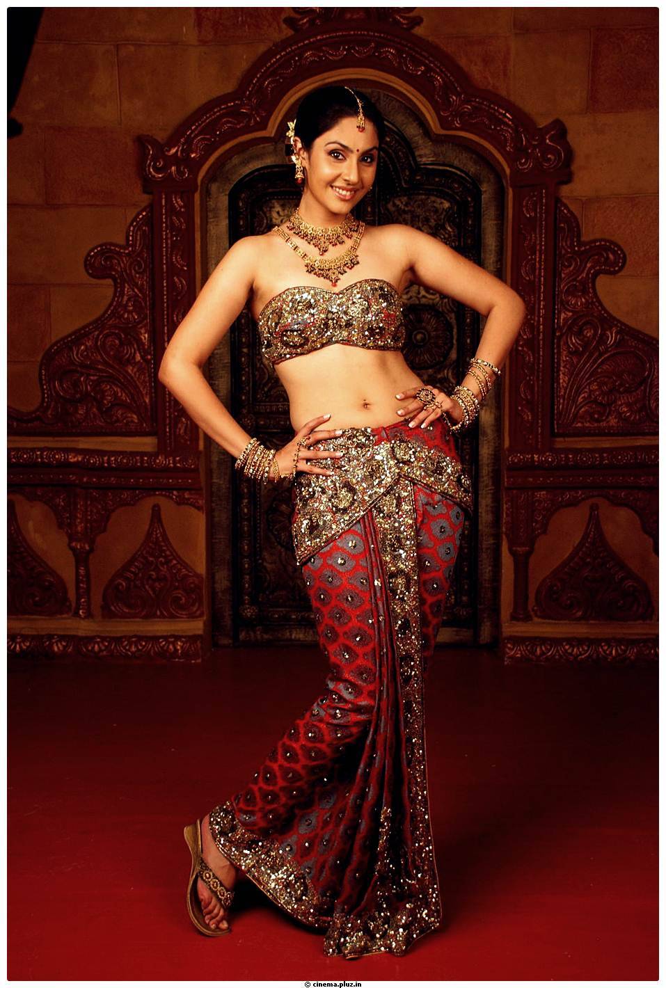 Divya Parameshwar Hot Images in Rajakota Rahasyam Movie | Picture 459430