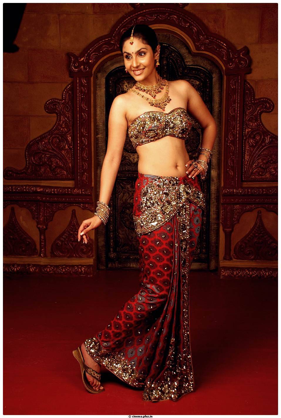 Divya Parameshwar Hot Images in Rajakota Rahasyam Movie | Picture 459434