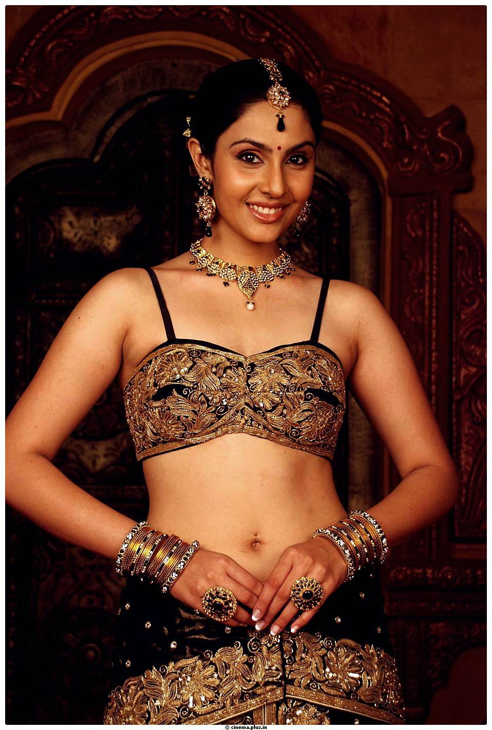 Divya Parameshwar Hot Images in Rajakota Rahasyam Movie | Picture 459472